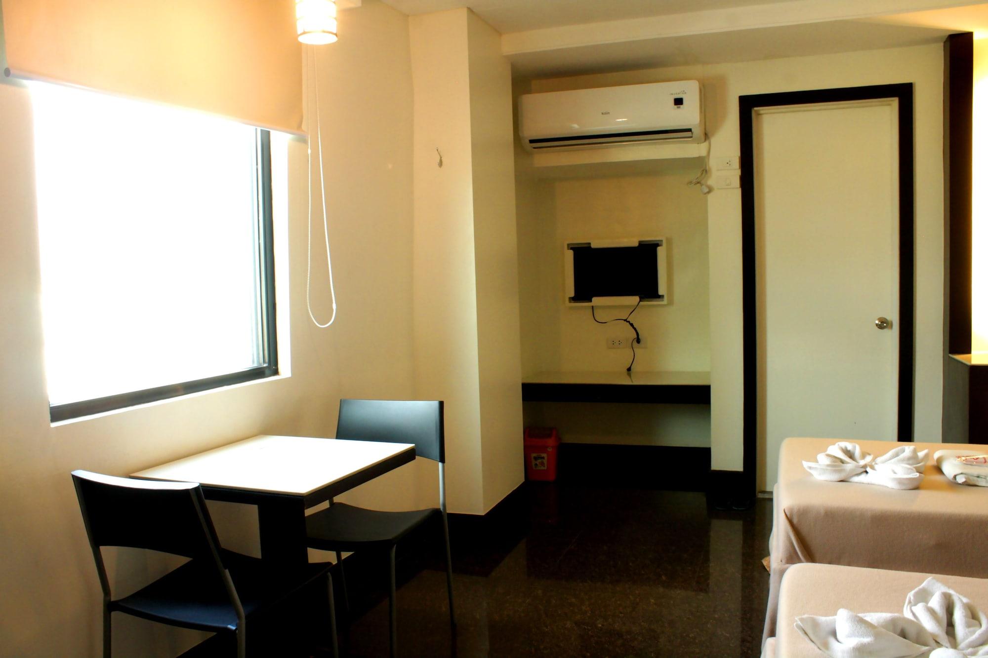 Vista Hotel Cubao Quezon City Exteriör bild